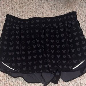 Disney x lululemon Black Mickey Mouse Hotty Hot High Rise Short Shorts size 12